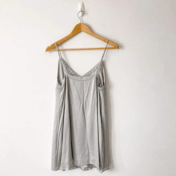 Aritzia Wilfred Satin V  neck Mini Slip Dress Silver Size Medium - Picture 4 of 6
